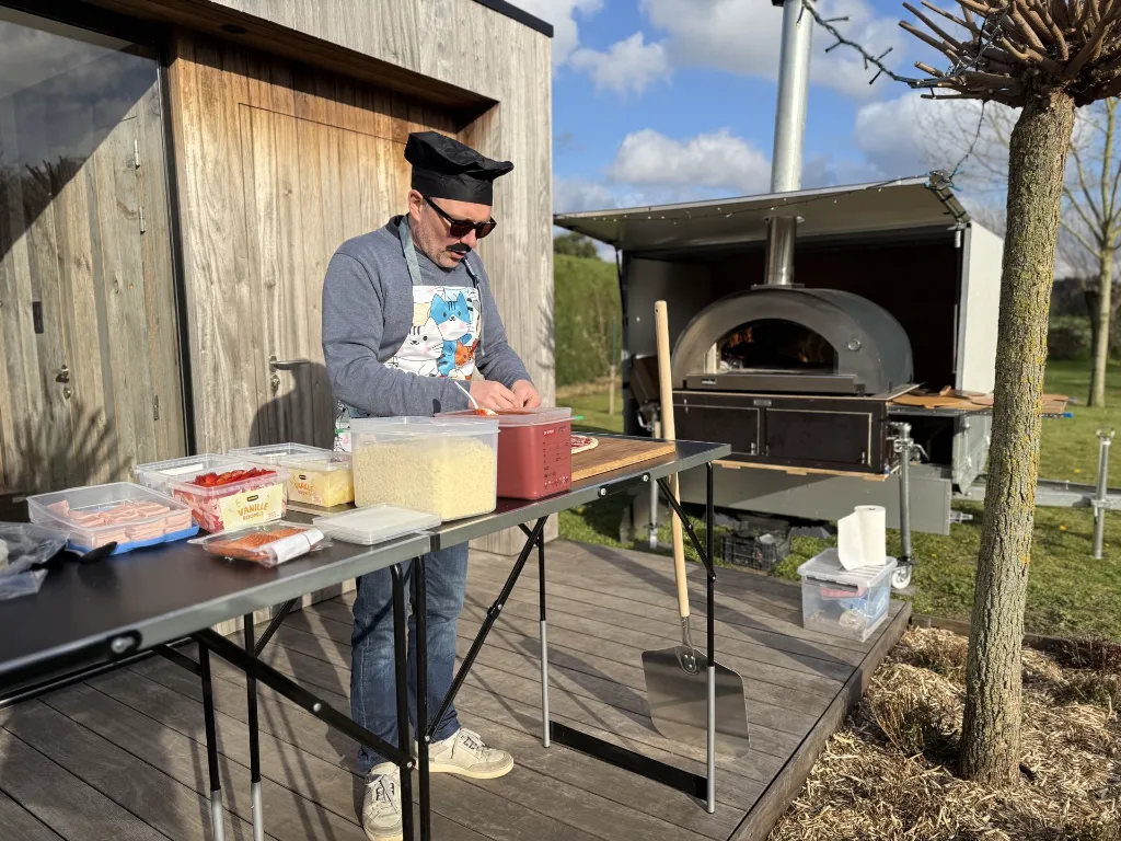 Pizza oven verhuur assando fora.webp