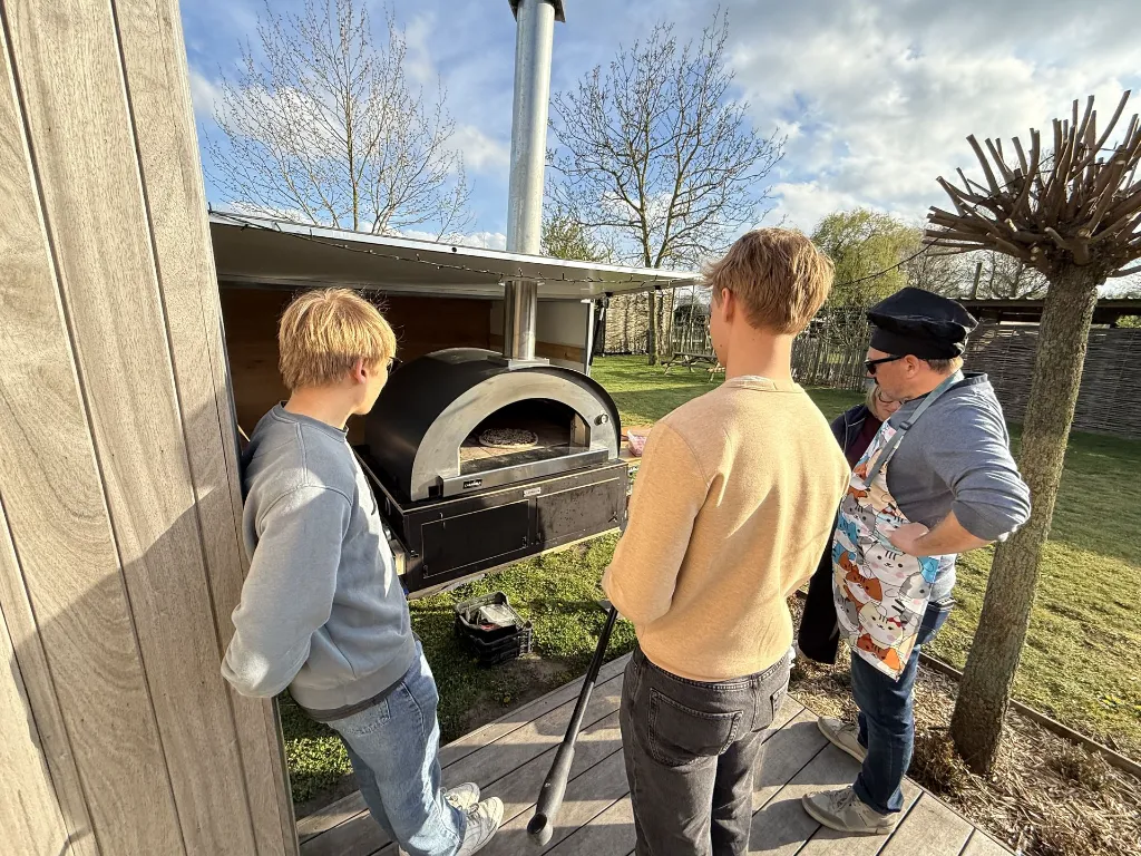 Pizza oven verhuur assando fora 7.webp